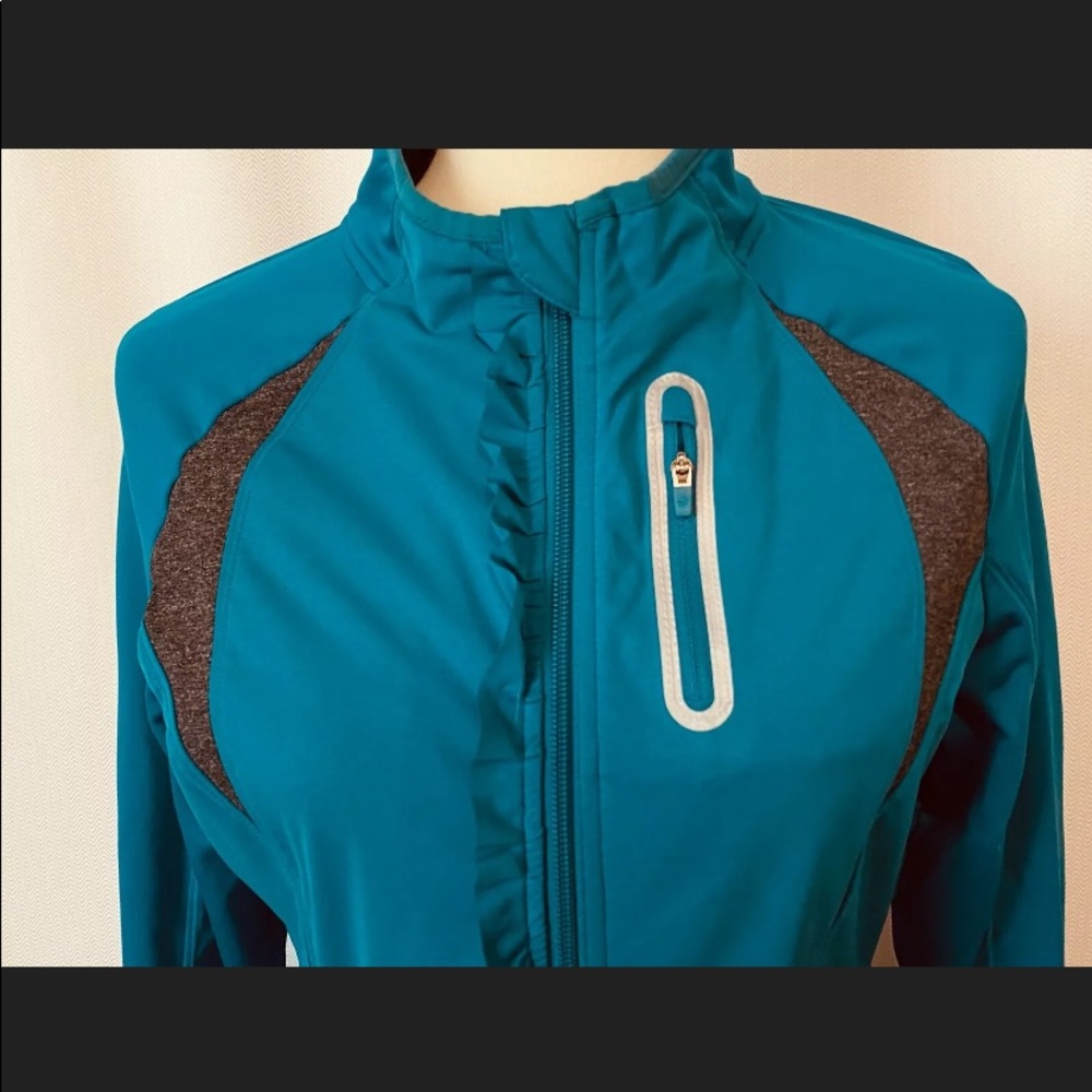 💕Athleta Reflective Prevail Jacket/Coat💕 - Picture 4 of 14